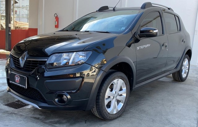 RENAULT SANDERO STAPWAY 1.6 4P
