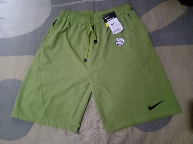 bermuda elastano nike