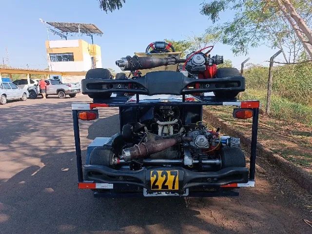 Carretinha de Kart -  02 karts com baú ou 03 karts sem baú - Foto 2