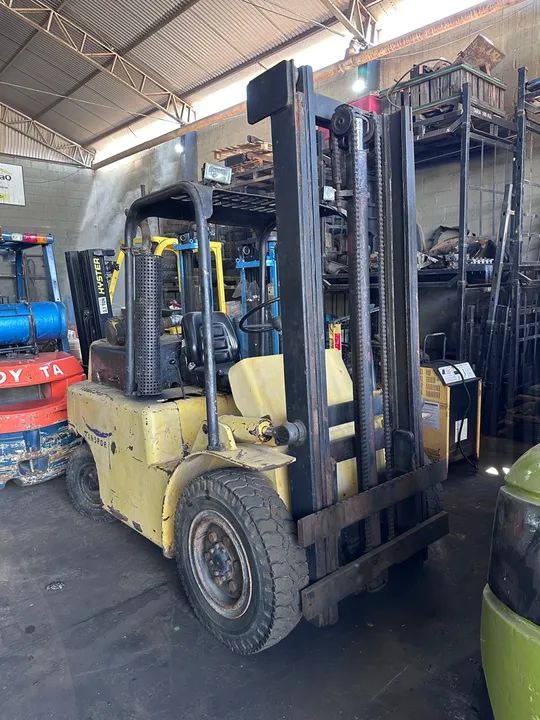 Empilhadeira HYSTER modelo h50k diesel torre duplex ! Máquina funcionando  - Foto 5