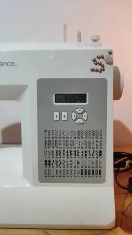 Máquina De Costura Singer Brilliance 6180 - 110v - Foto 2