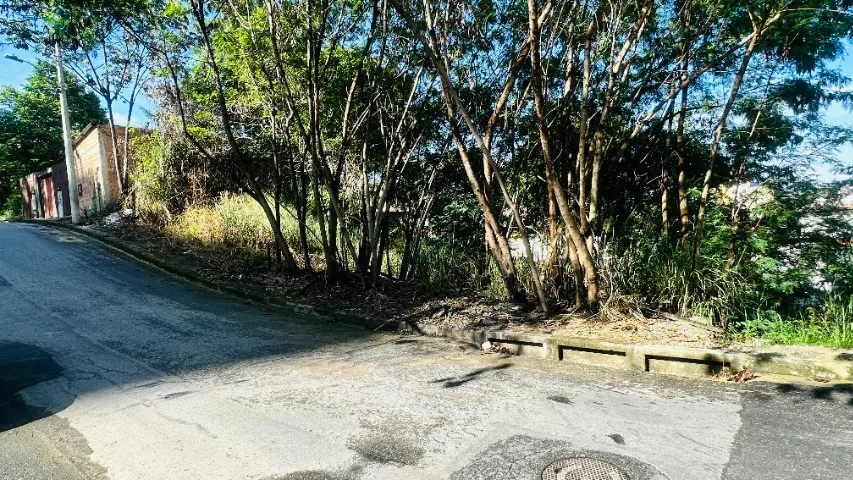 2 LOTES NO BAIRRO OURO PRETO EM BELO HORIZONTE