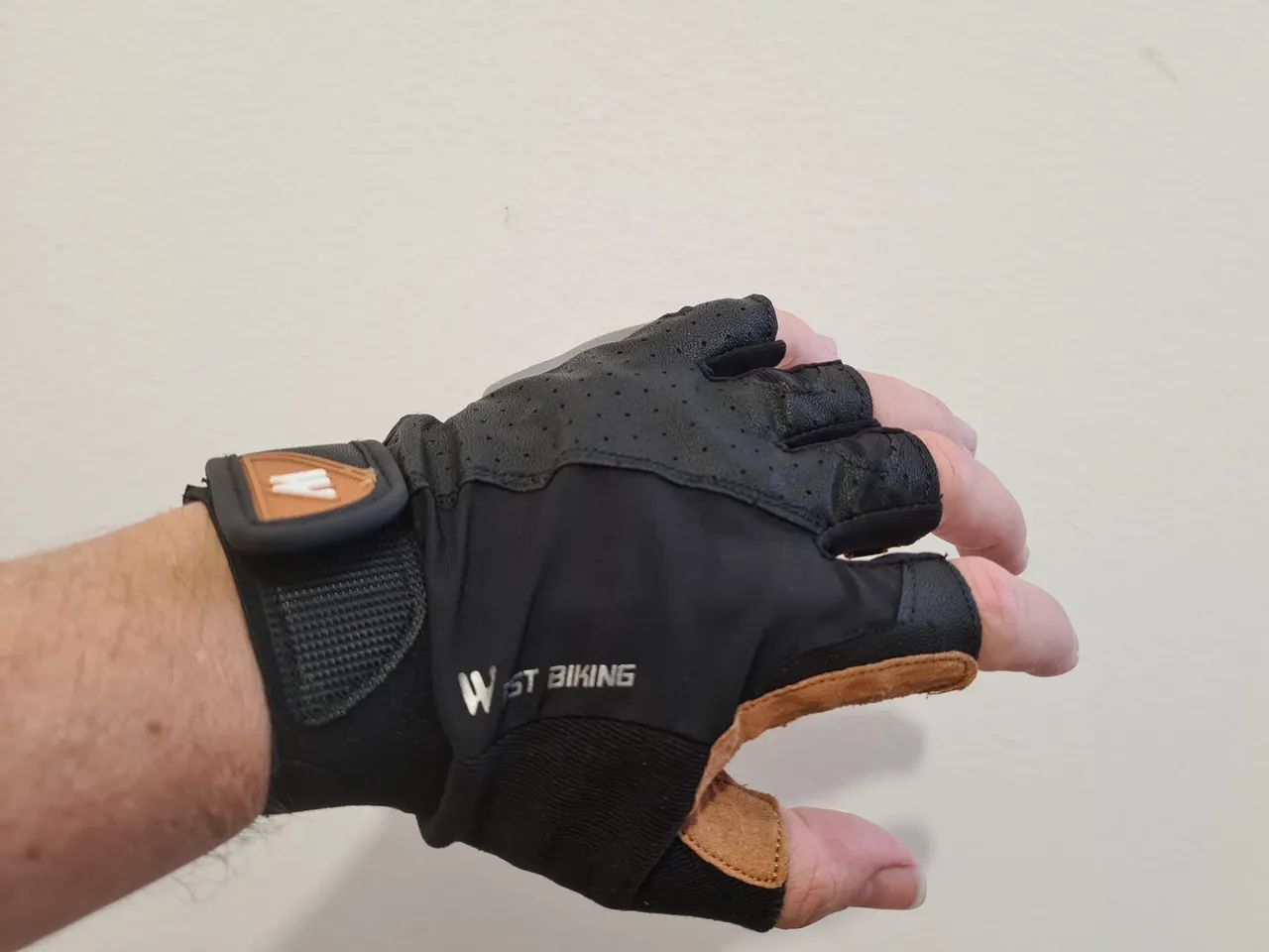 Luva de ciclismo preta e caramelo tamanho G - Foto 3