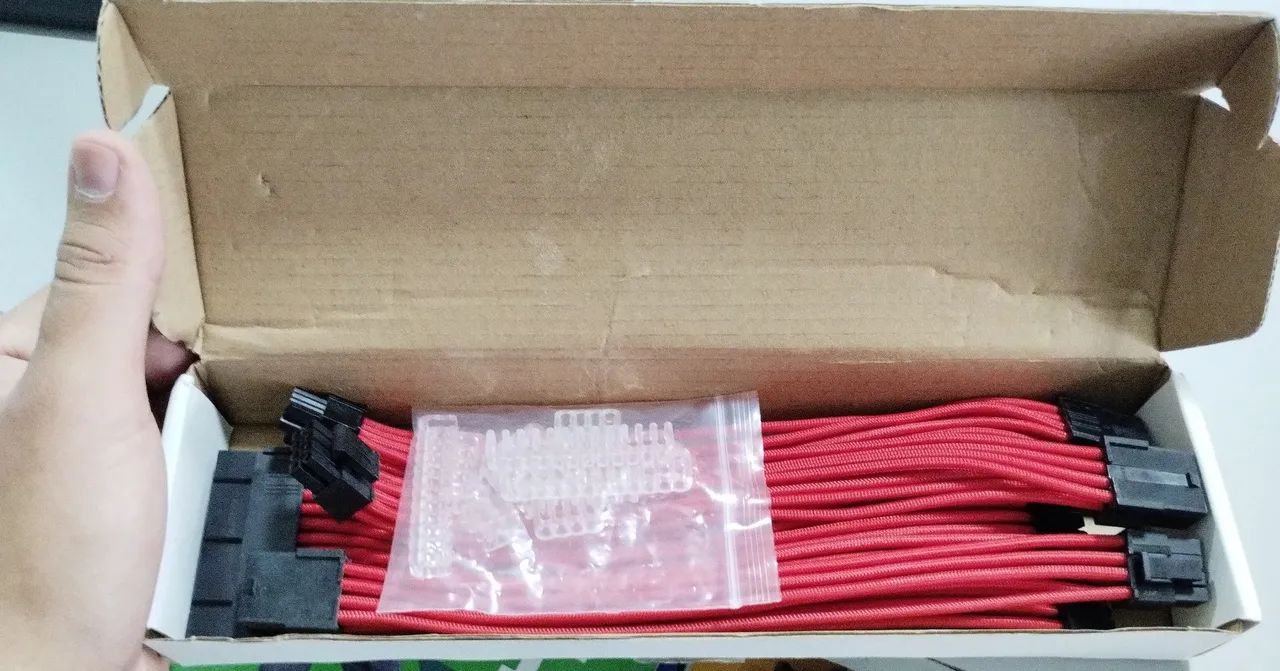 Cabos Sleeved Vermelhos 20cm