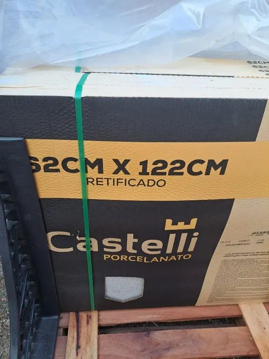 Vendo Revestimento de Porcelanato 62 x 122 - Foto 2