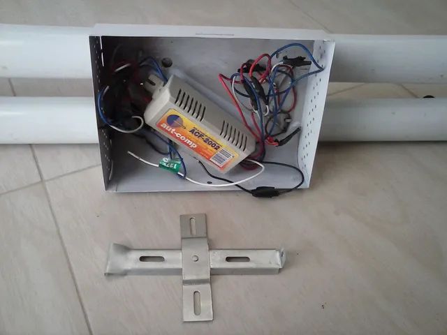 Suporte/luminária/calha duplo para lâmpada tubular - Foto 2