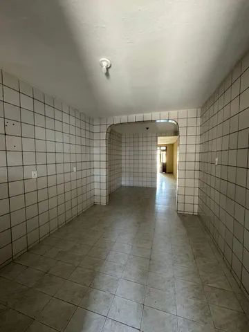 Vendo Ponto Comercial na Cohab, de esquina, com salas e lojas. - Foto 2