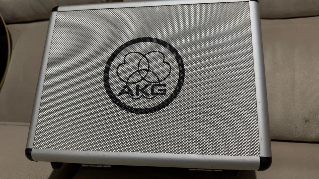 Microfone AKG C414 Xls conservado Leia o Anúncio  - Foto 5