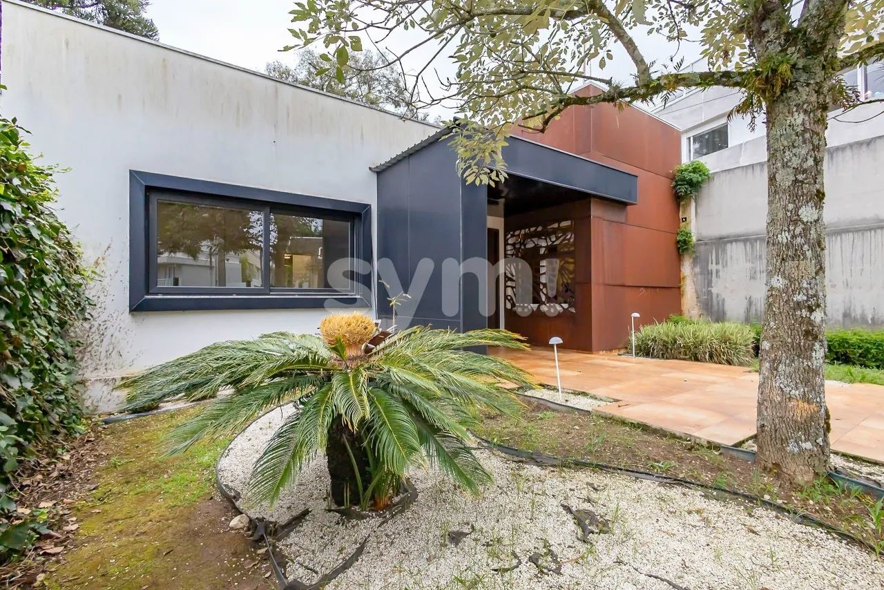 Casa Comercial Excepcional em Vista Alegre - 220 m