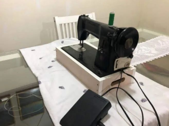 Máquina de costura Singer - Foto 2