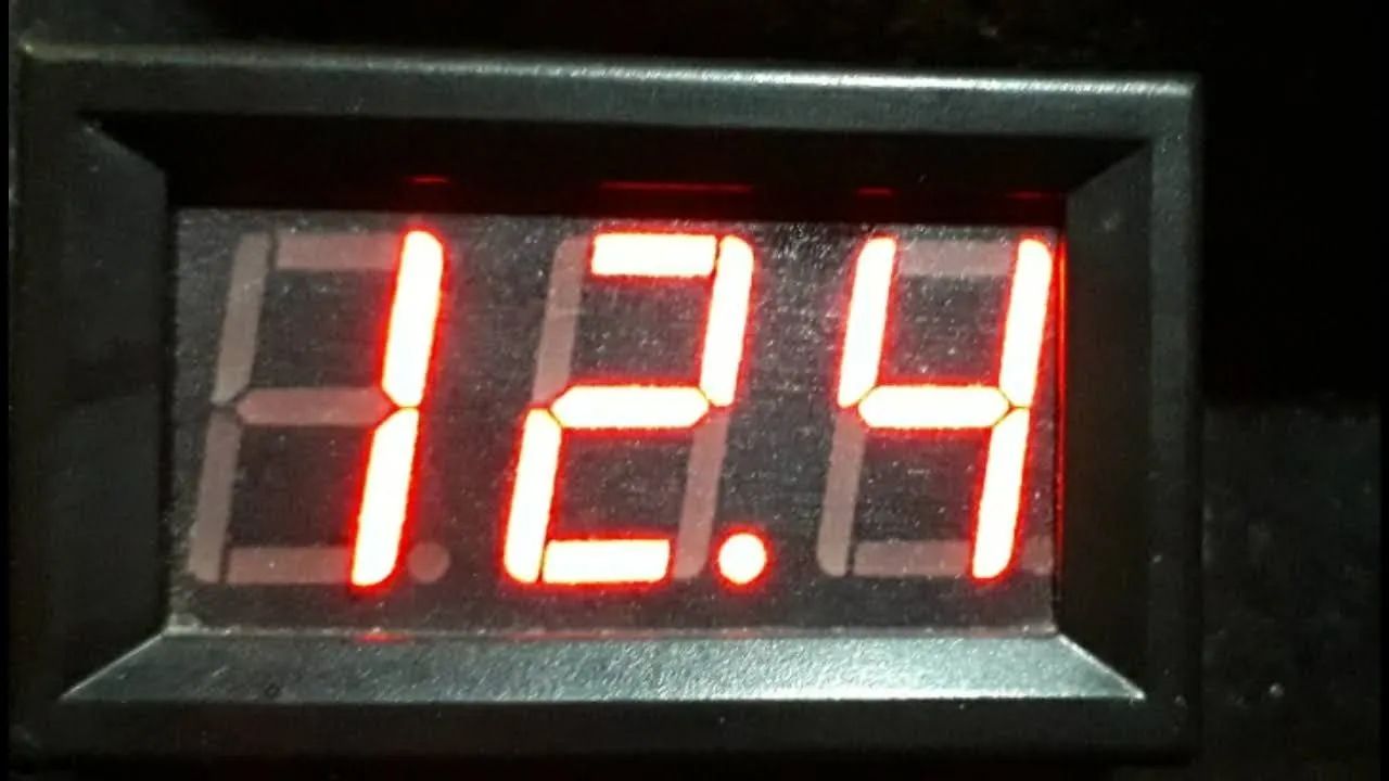 Medidor de Tensão Bivolt para Som Auto 12v/24v aceito cartão  - Foto 2