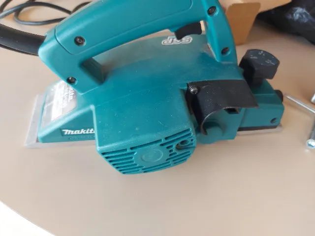 Plaina Eletrica Makita 82mm Mkp080 - Foto 2