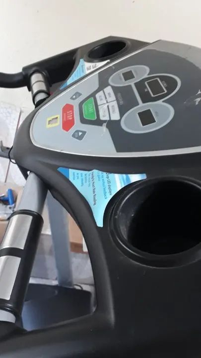 Esteira elétrica com defeito 220v - Foto 3