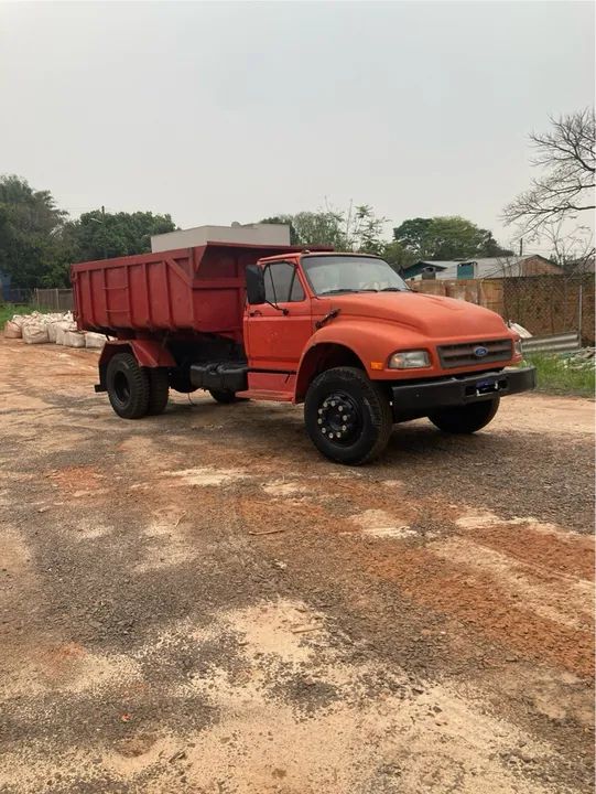 Caminhão Ford F14000 Caçamba  - Foto 2
