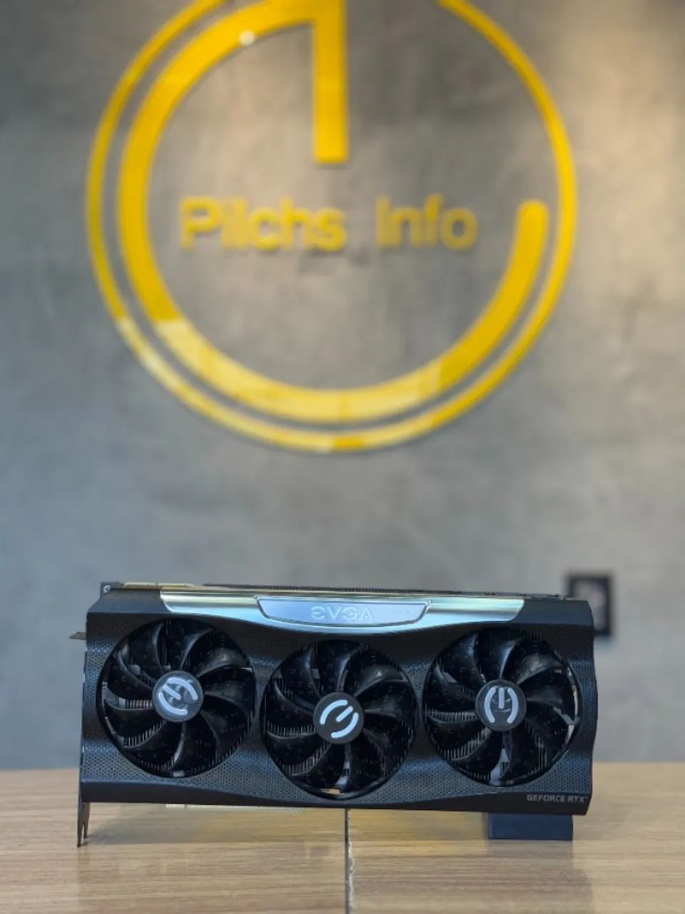 RTX 3090 24GB EVGA FTW3 - Loja física - Garantia