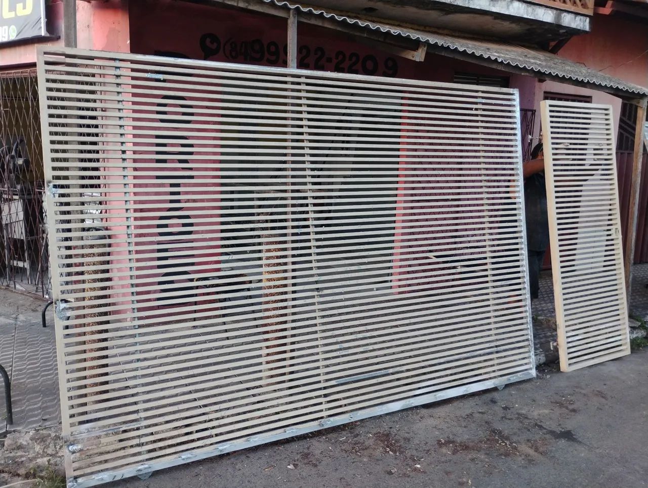 Sliding gate with separate pedestrian gate64717310941698124