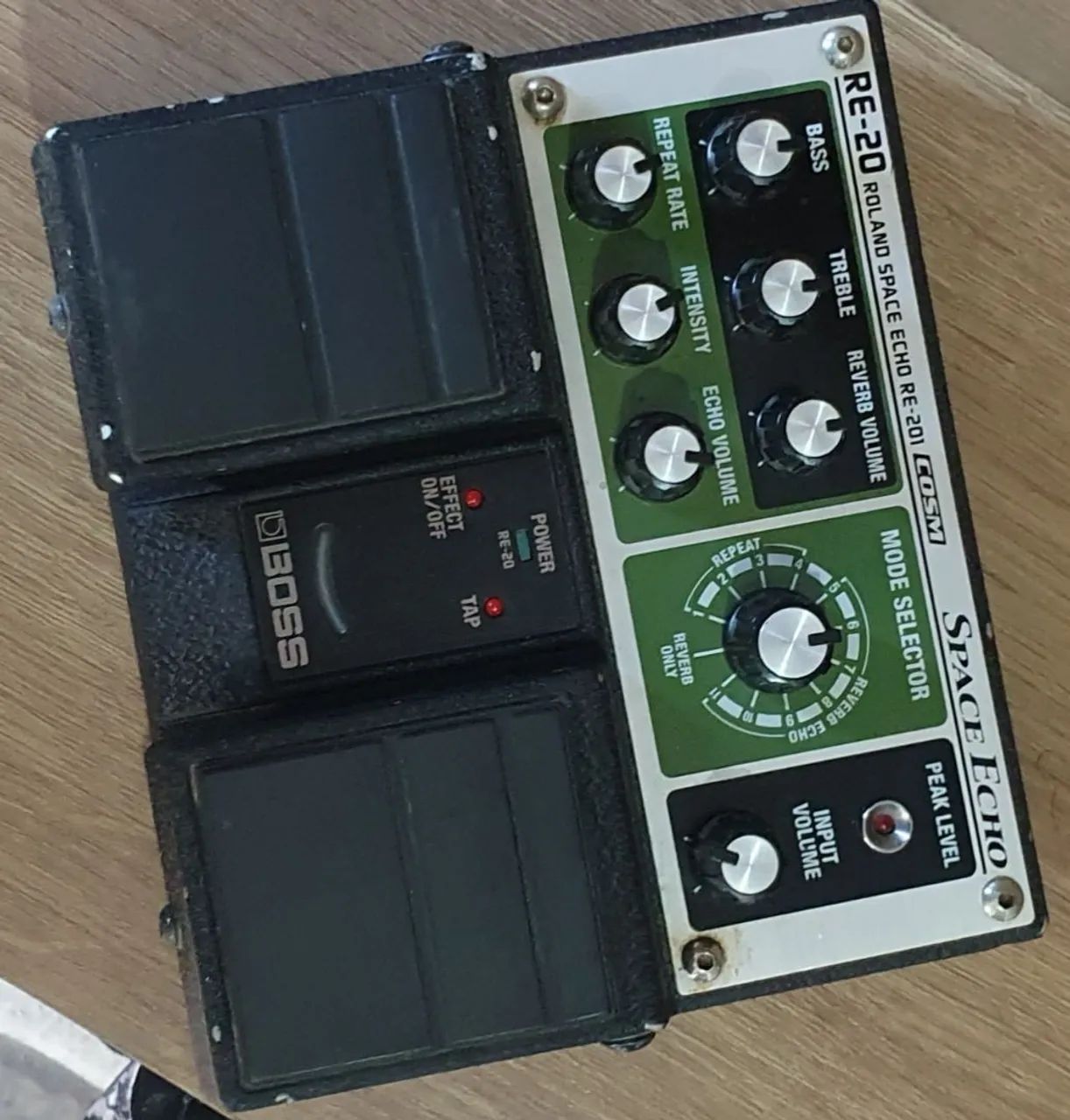 PEDAL ROLAND SPACE ECHO RE-20 BOSS - Instrumentos musicais - Passa