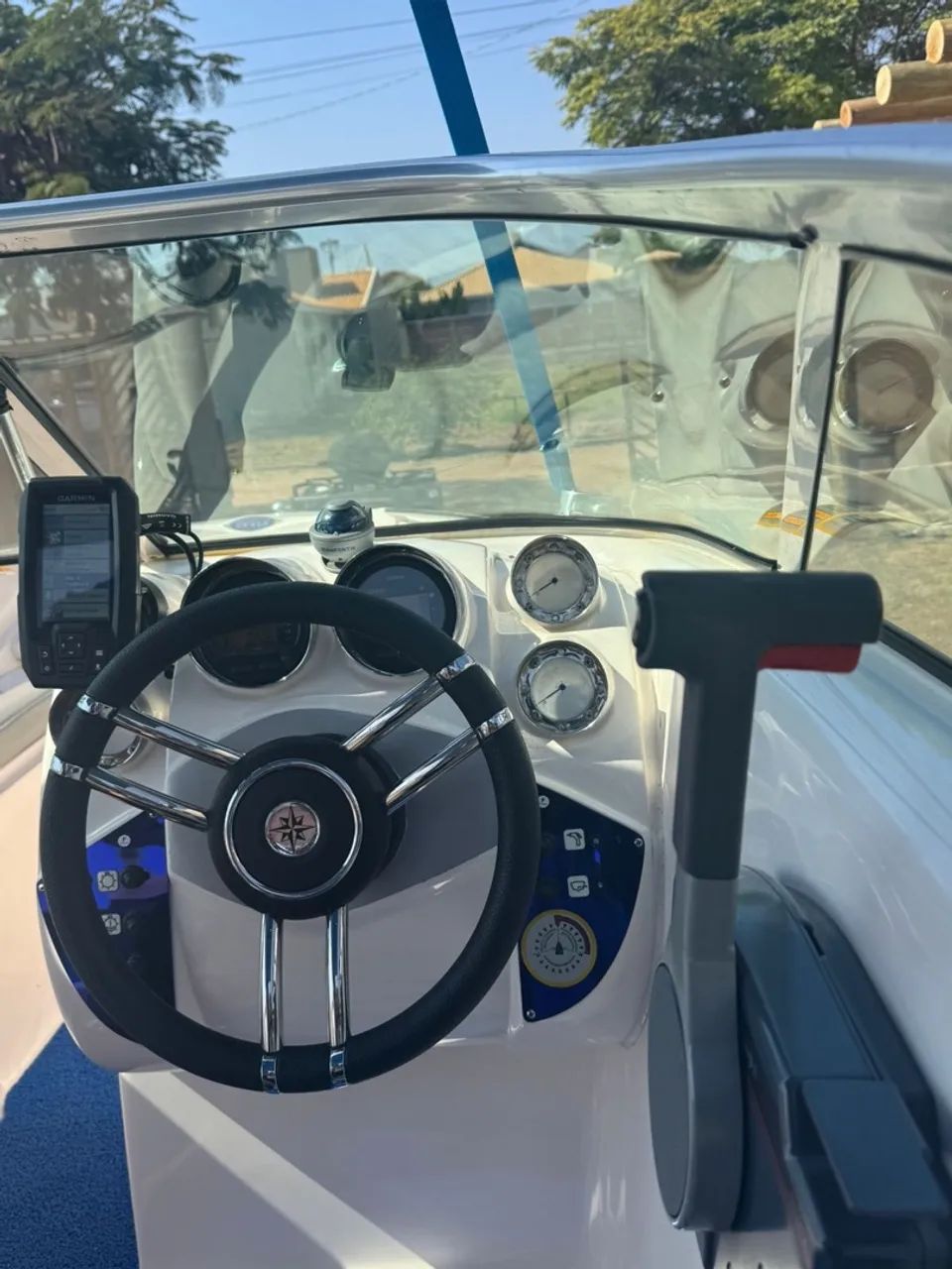Lancha 19 pés Focker 190 style  80 horas motor yamaha 130 HP ano 2005  revisada tudo ok - Foto 6