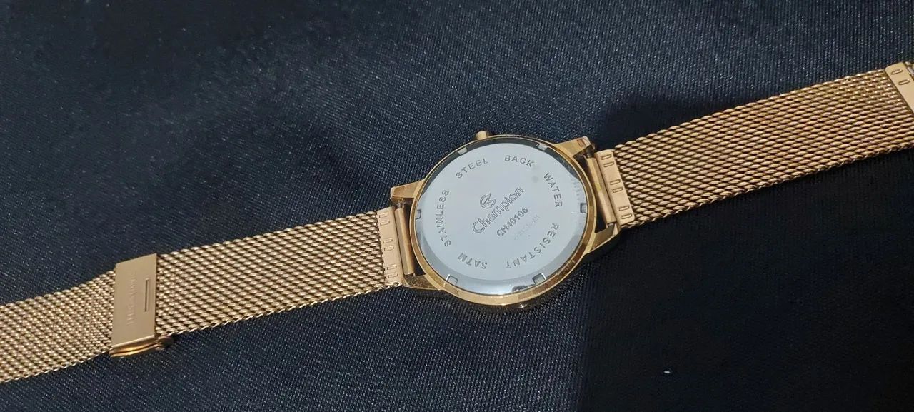 Relógio Digital Feminino Dourado/Rosé Usado - Foto 3