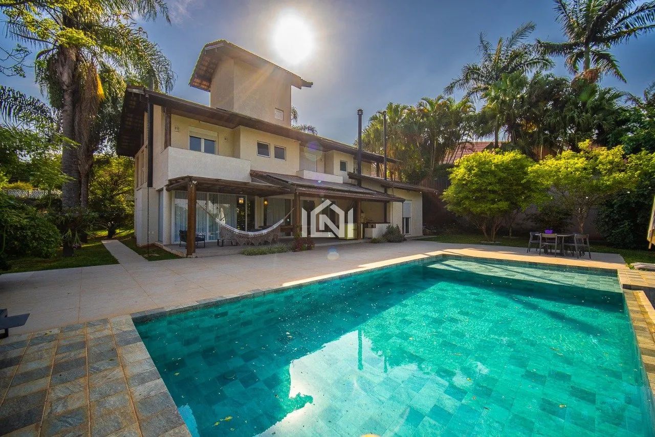 Casa à venda no condomínio Jardim Passárgada E