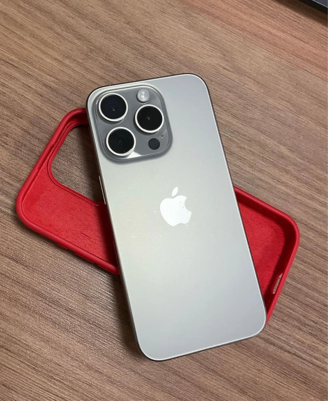iPhone 15 pro 128gb