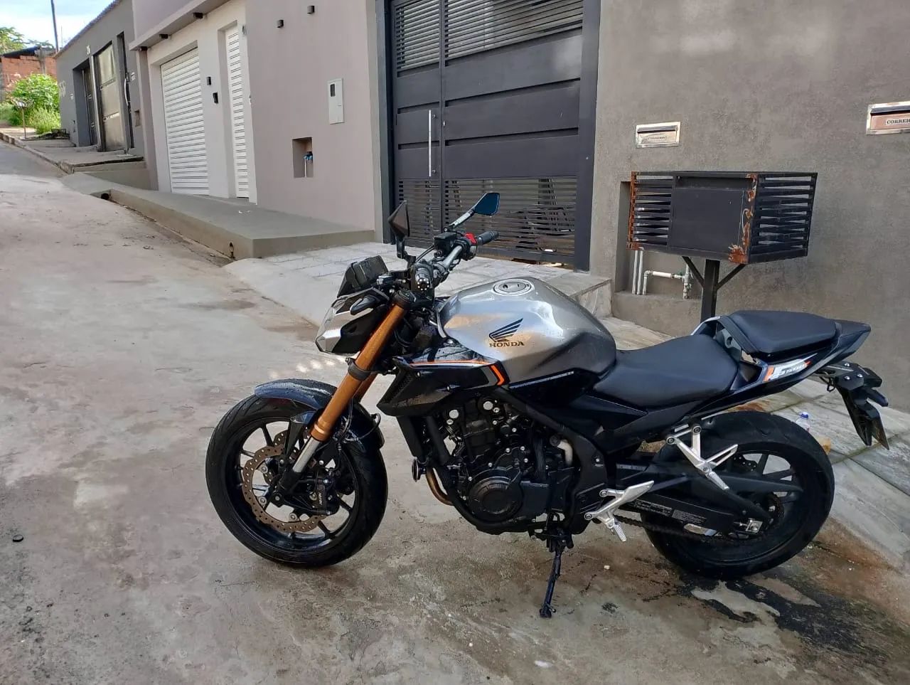 Cb 500 ano 2023 aceito troca km 9.600  - Foto 2