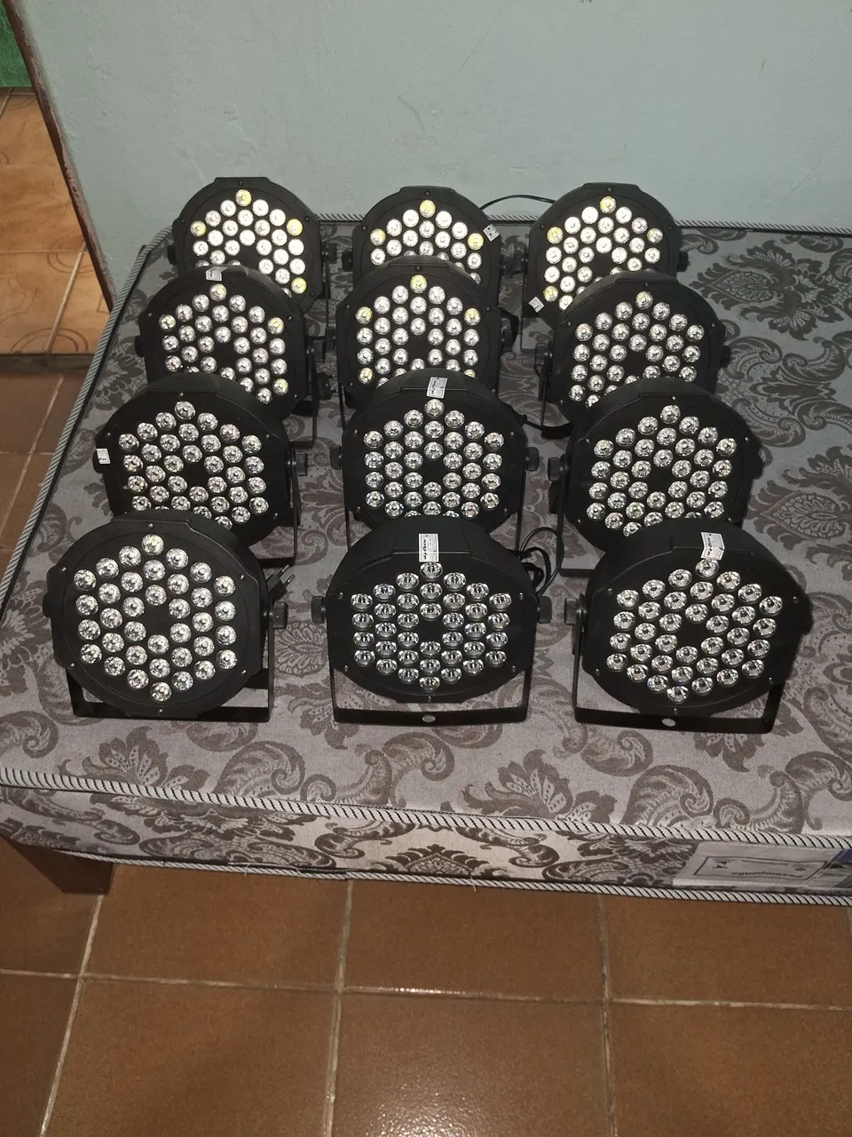 Kit com iluminação para Dj balada