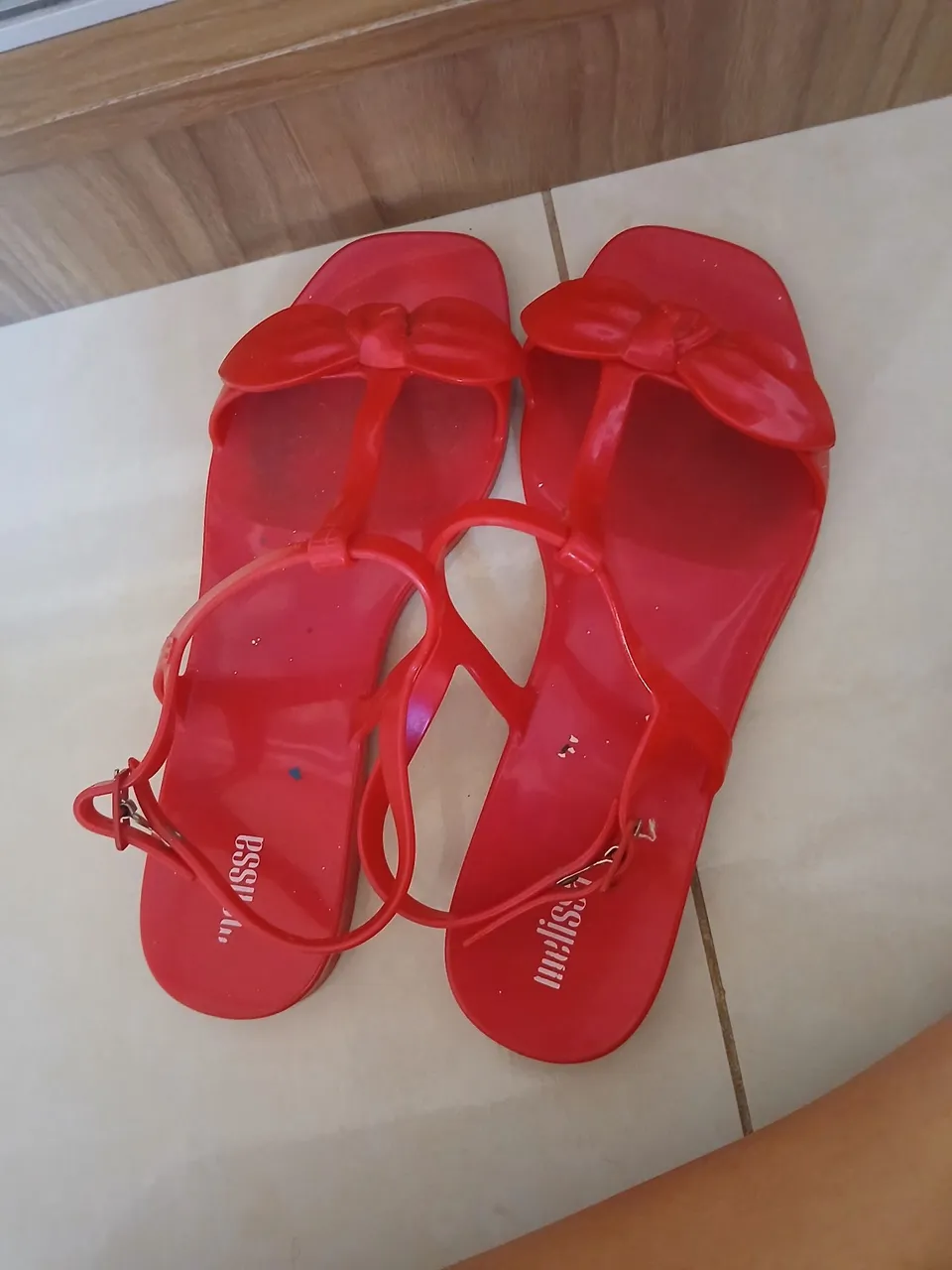 Sandália Melissa vermelha com laço
