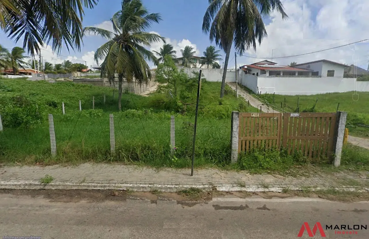 Terreno em Praia de Camurupim, plano, de esquina, lado da sombra, 640m².