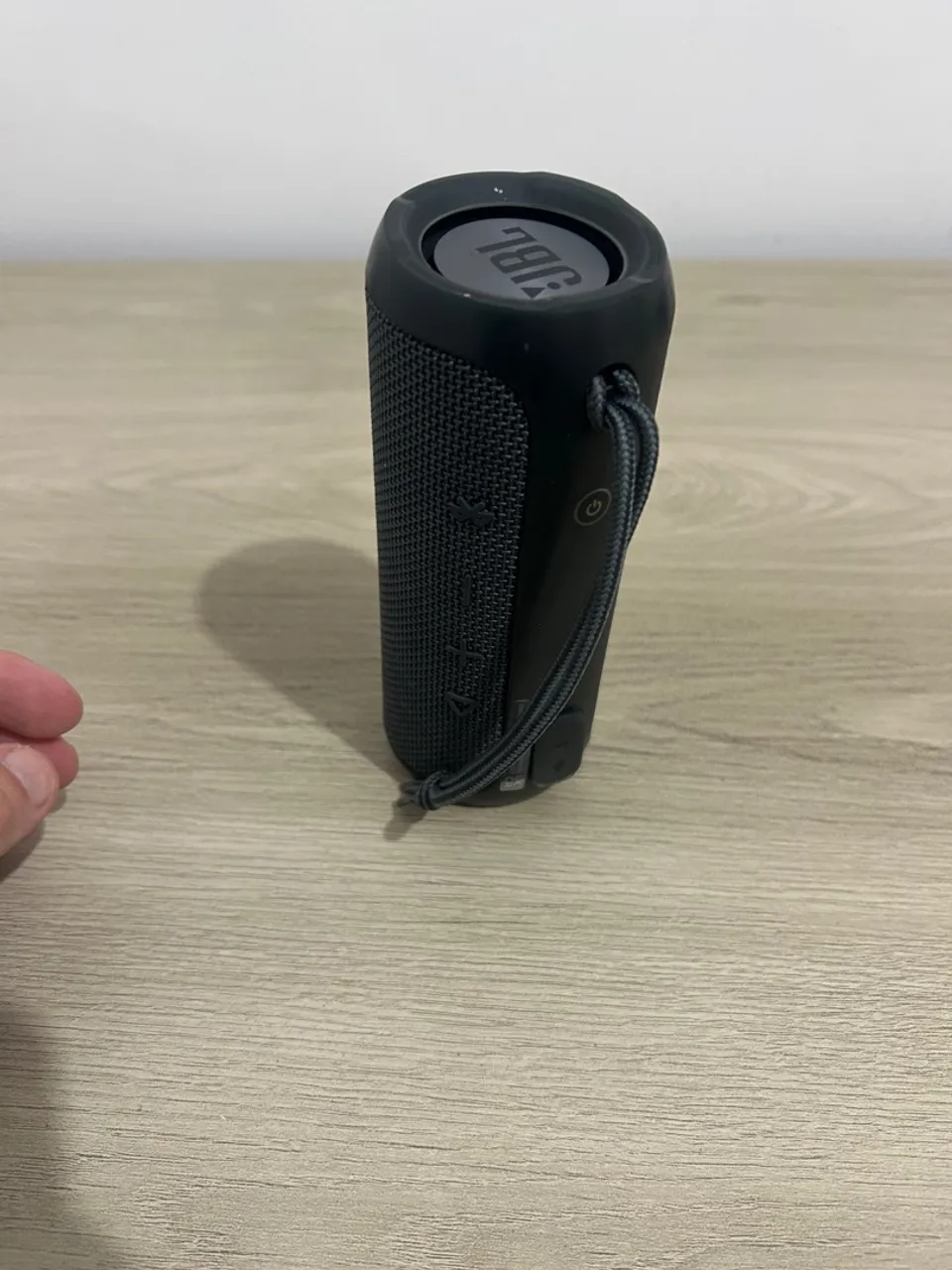 Caixa de Som JBL Flip Essential - Bluetooth