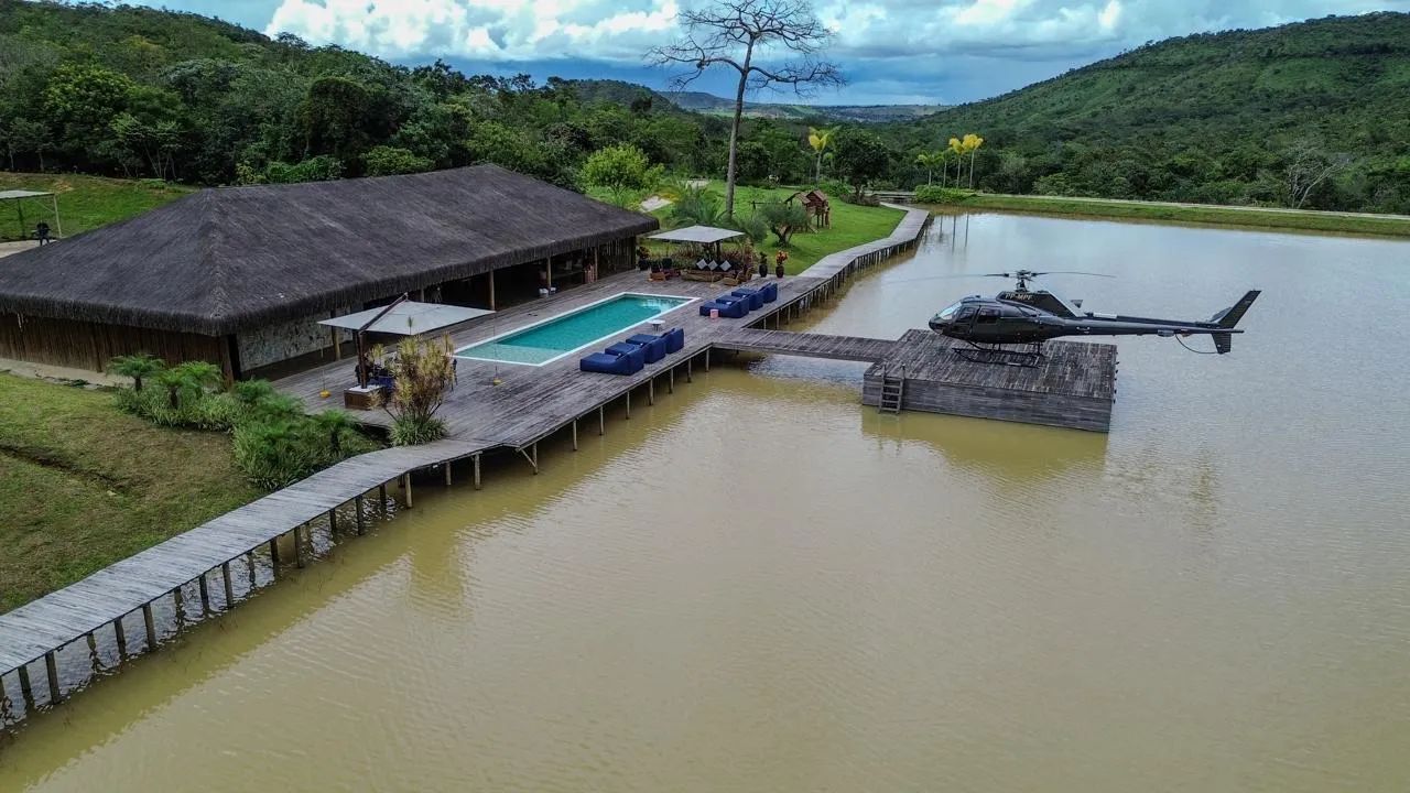 Fazenda de 10 hectares Com estrutura completa de lazer e conforto