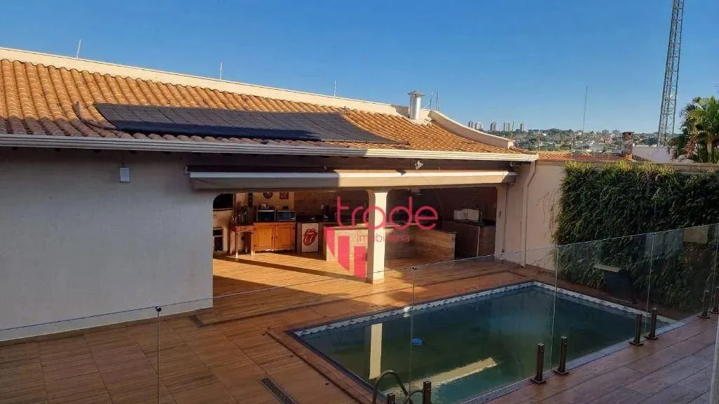 Casa à Venda com 03 Quartos no Bairro Ribeirânia em Ribeirão Preto com Piscina Aquecida.