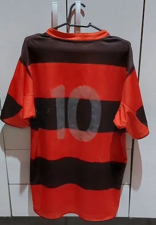 CAMISA DO MENGÃO EM BOAS CONDIÇÕES DE USO. M - Foto 2