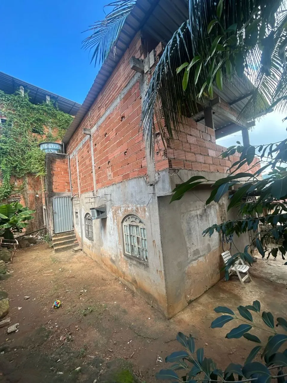 Vendo casa no bairro bonfim com terraço só faltando acabamento .