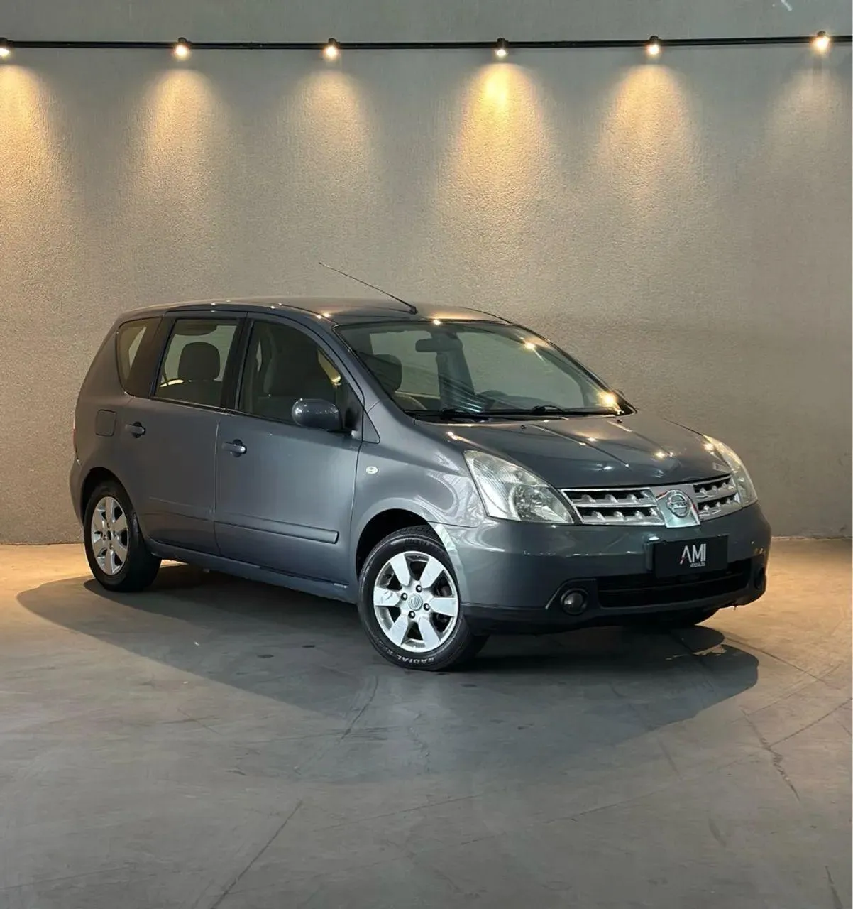 NISSAN LIVINA SL 1.8 AUTOMÁTICA CINZA 2010