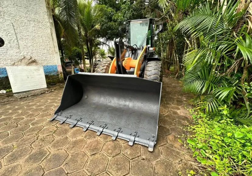 Pá carregadeira  - Foto 2