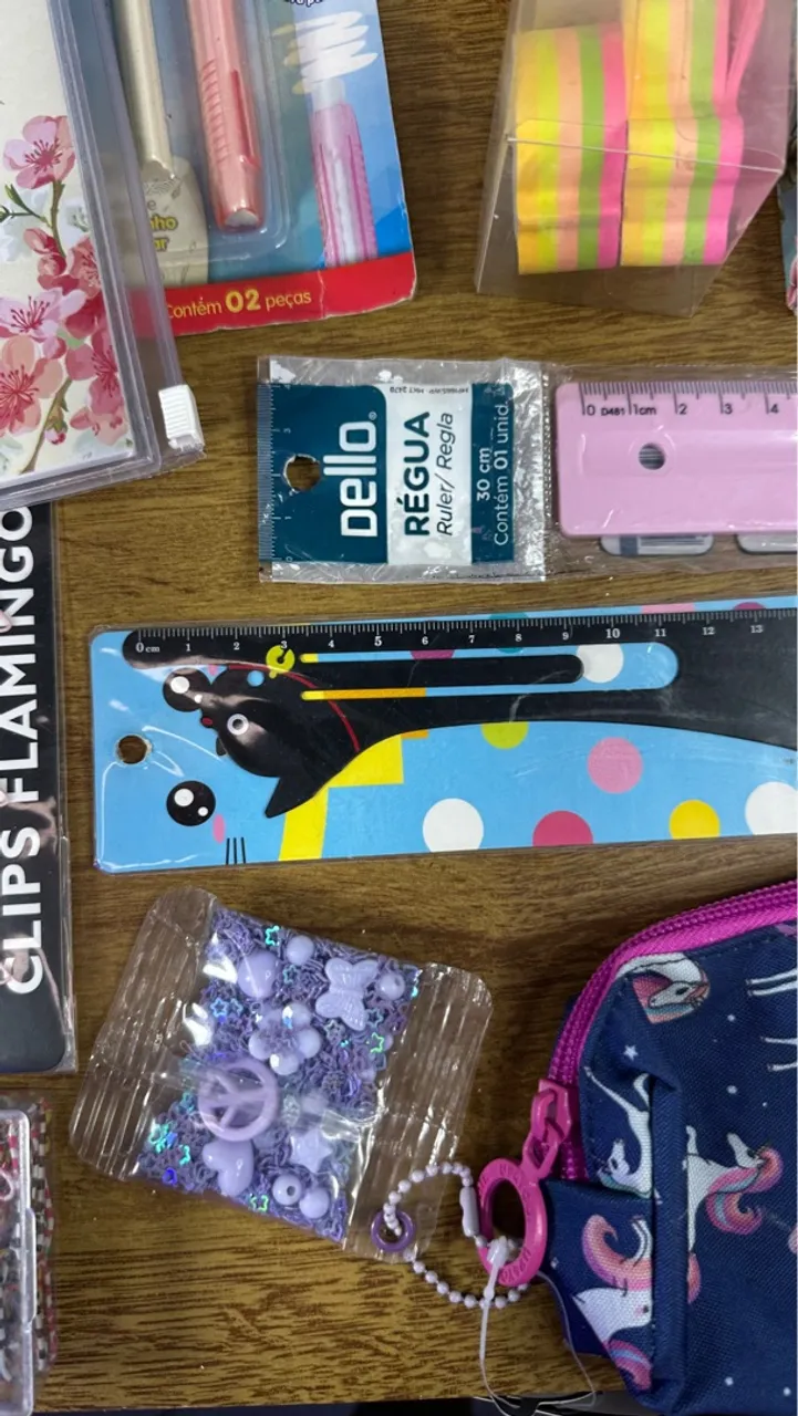 Kit de papelaria fofo: réguas, estojo e mais!