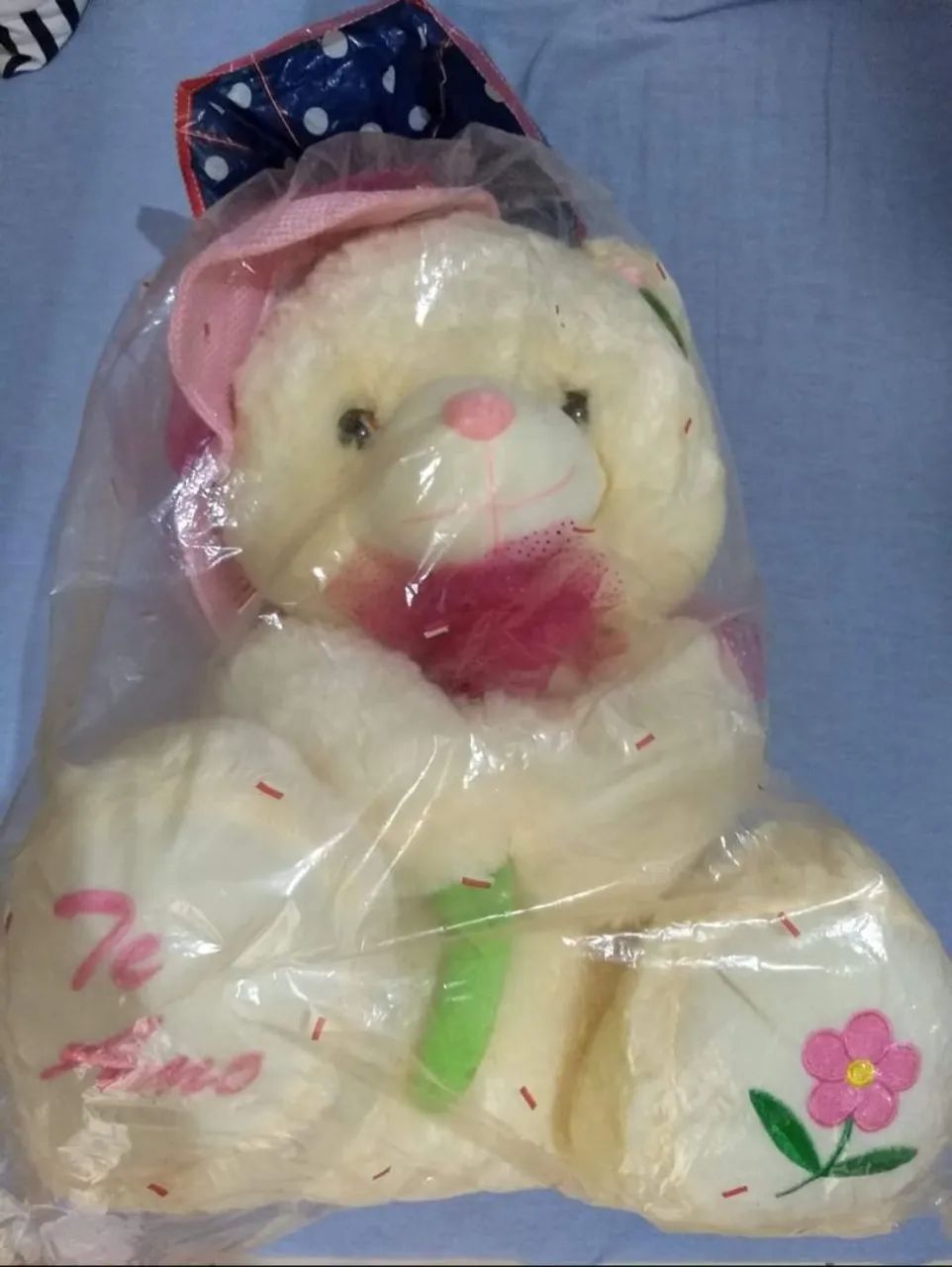 Urso de Pelúcia - Tem Aproximadamente 80cm