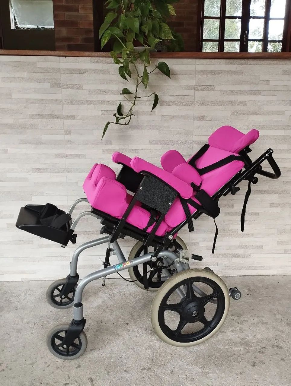 Cadeira de Rodas Infantil - Rosa - Foto 2