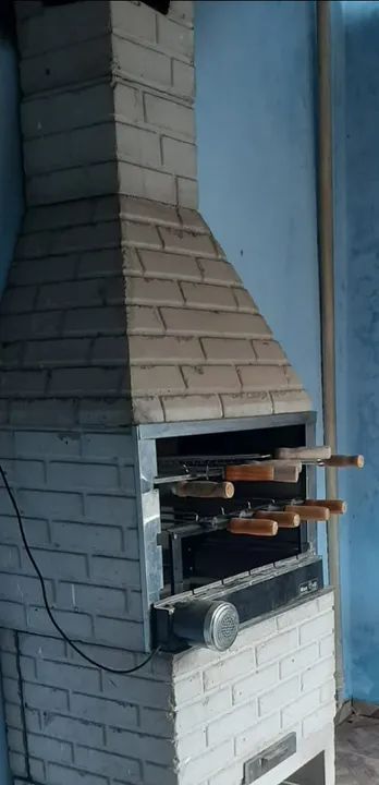 Casa simples, mobiliada e ampla - Foto 3