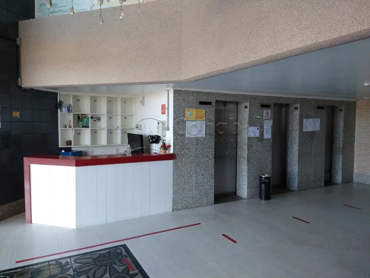 Sala Comercial com 25m² para Locação no Bairro Centro - Foto 13