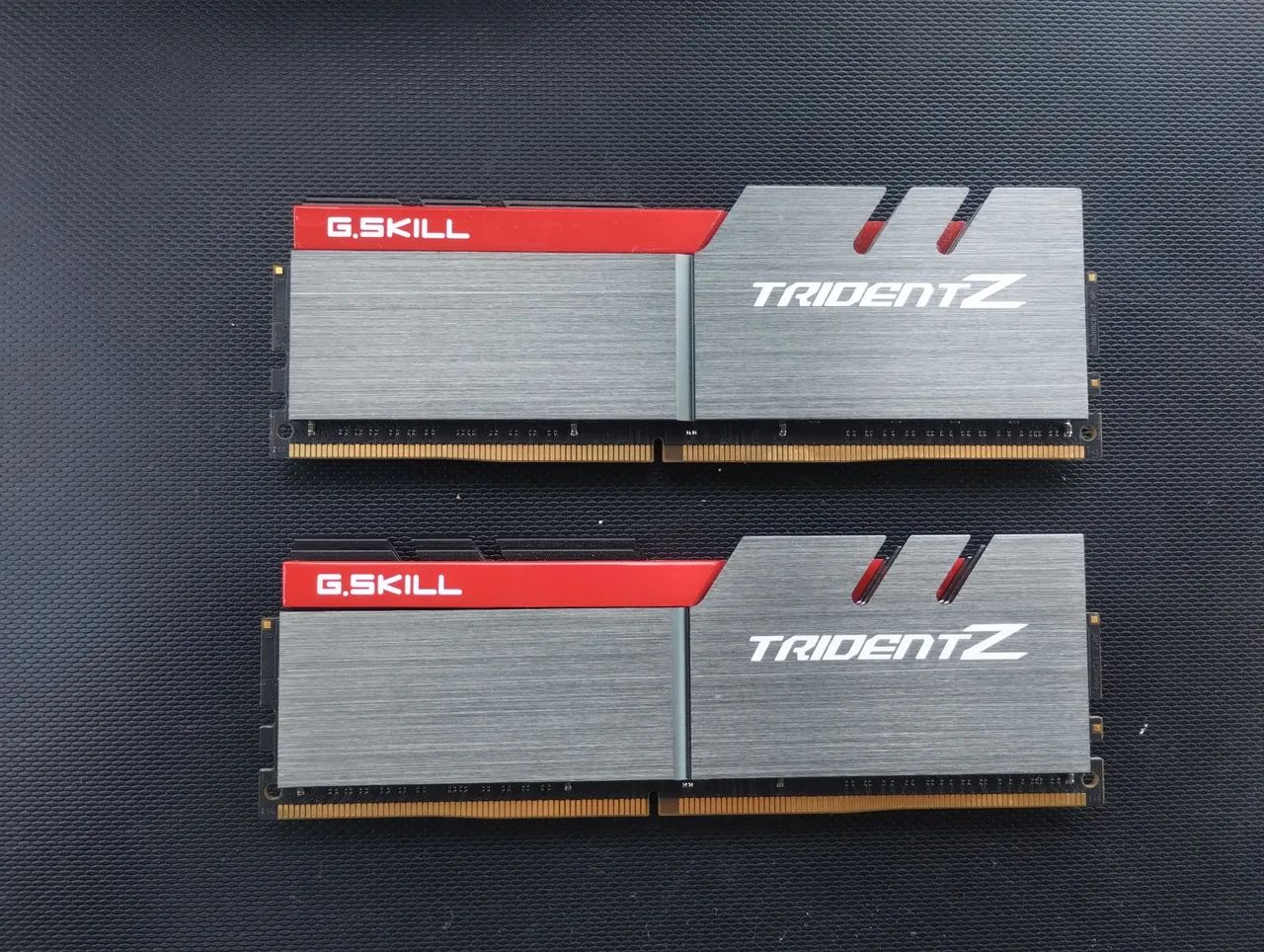 Memória DDR4 G.Skill Trident Z 16 GB (2x8GB)