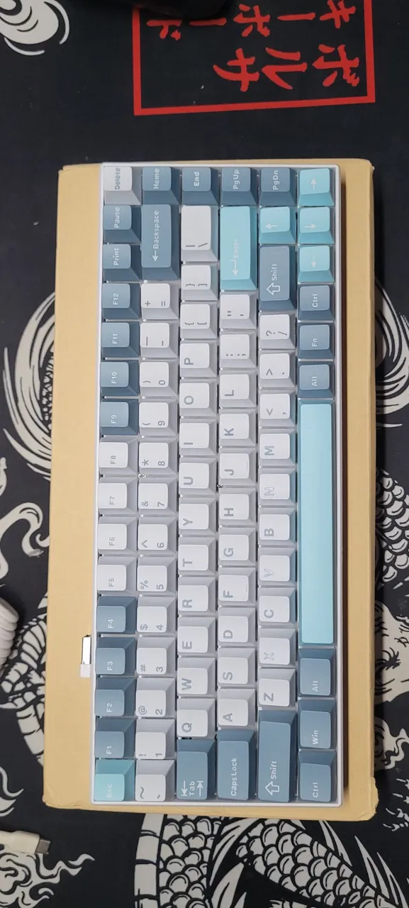 Teclado Mecânico 75% - Layout Compacto (generico)