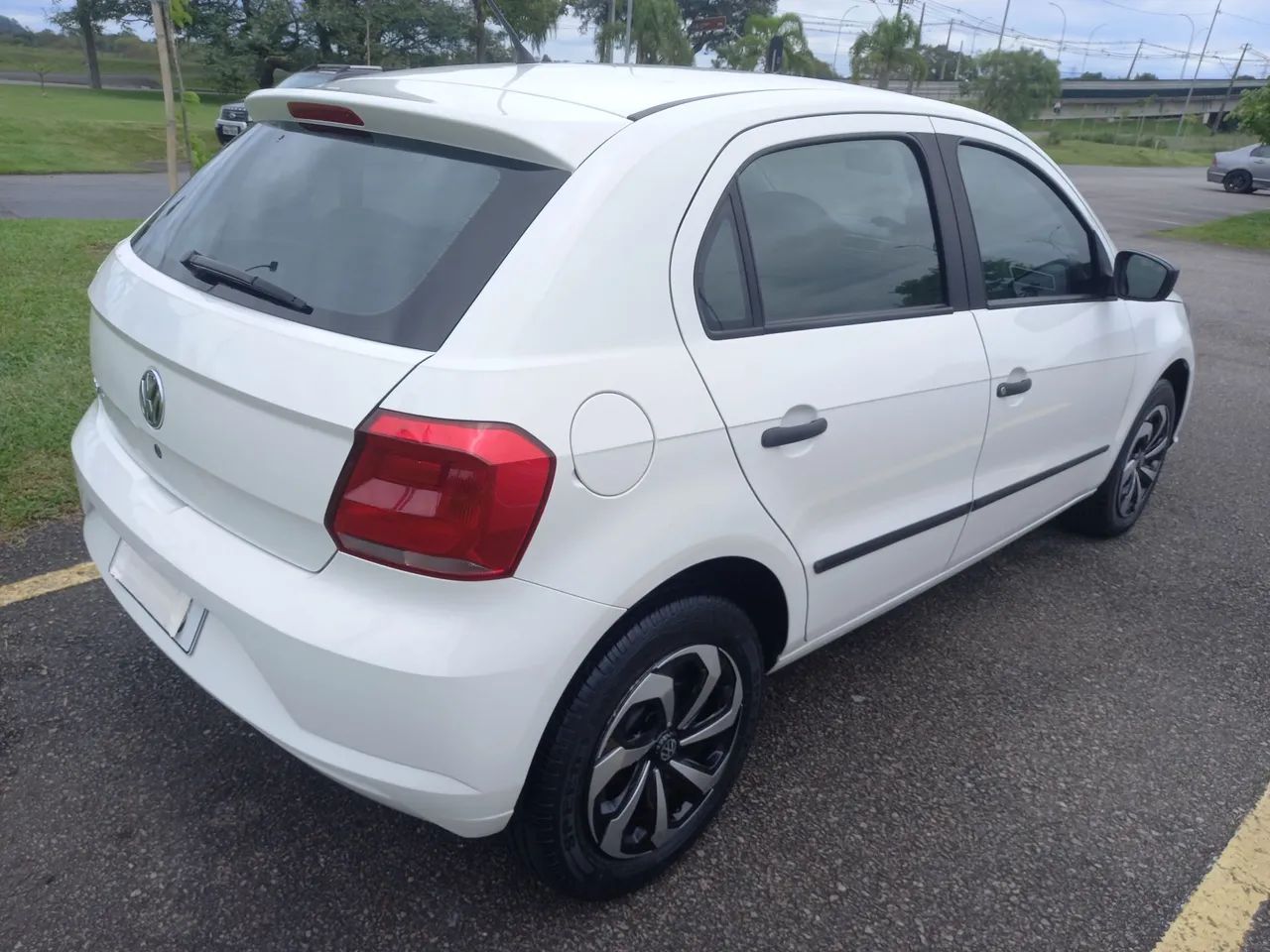 VW GOL 1.0 flex G 8 completo - Foto 5