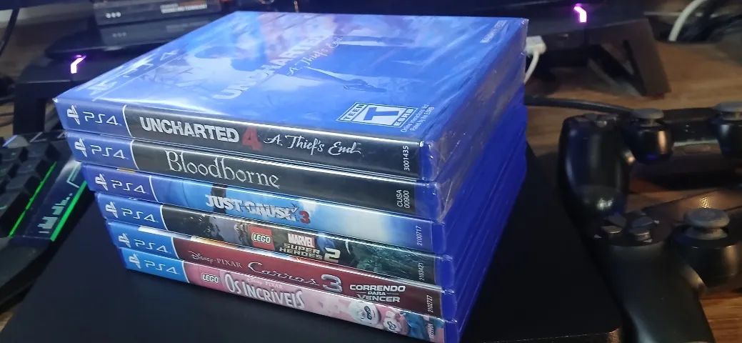 Playstation 4 (PS4) Slim + 6 jogos e 2 Controles - Foto 2