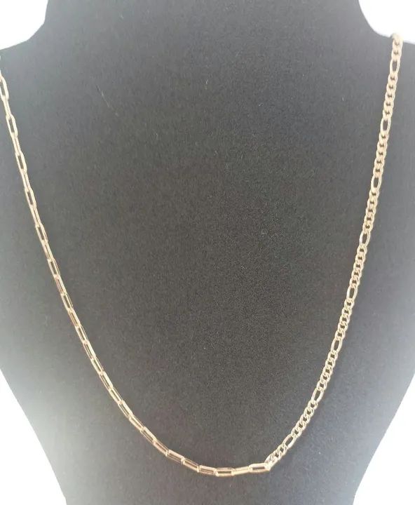 Colar choker banhado a Ouro com elos pequenos e diferentes 