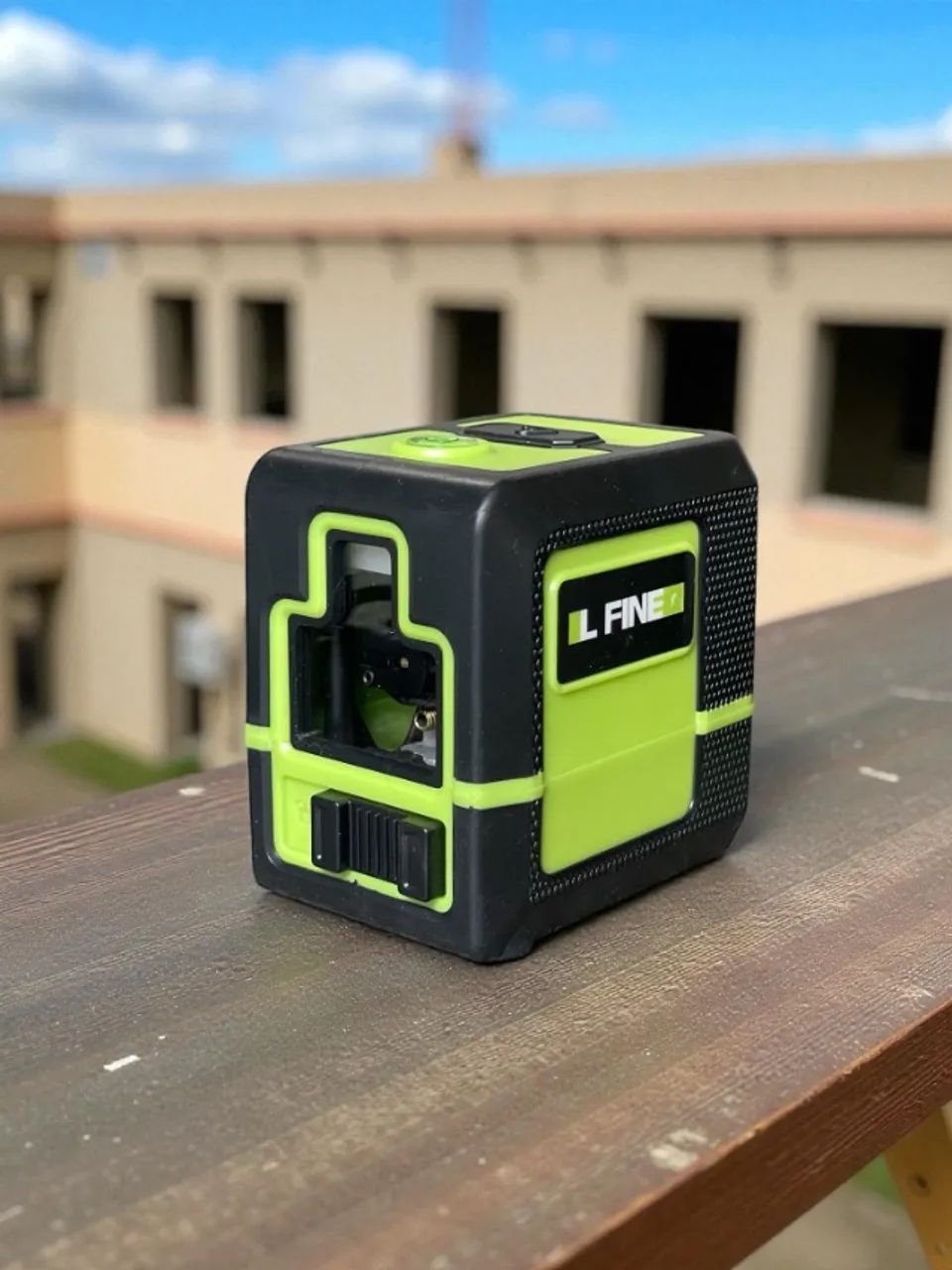 NEW! Green Laser Level with 2 Lines and Rechargeable Battery