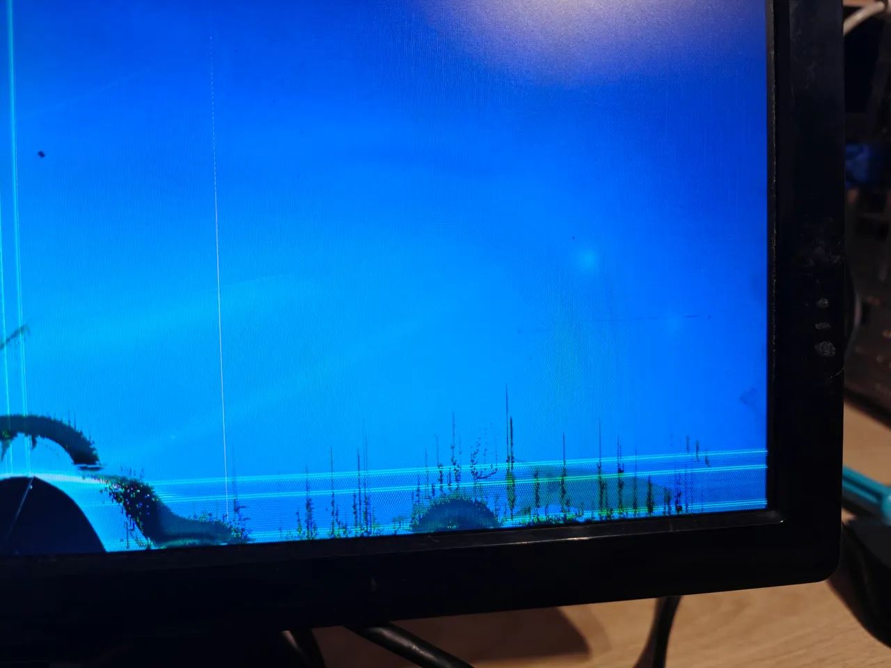Monitor AOC com Tela Quebrada - Foto 5