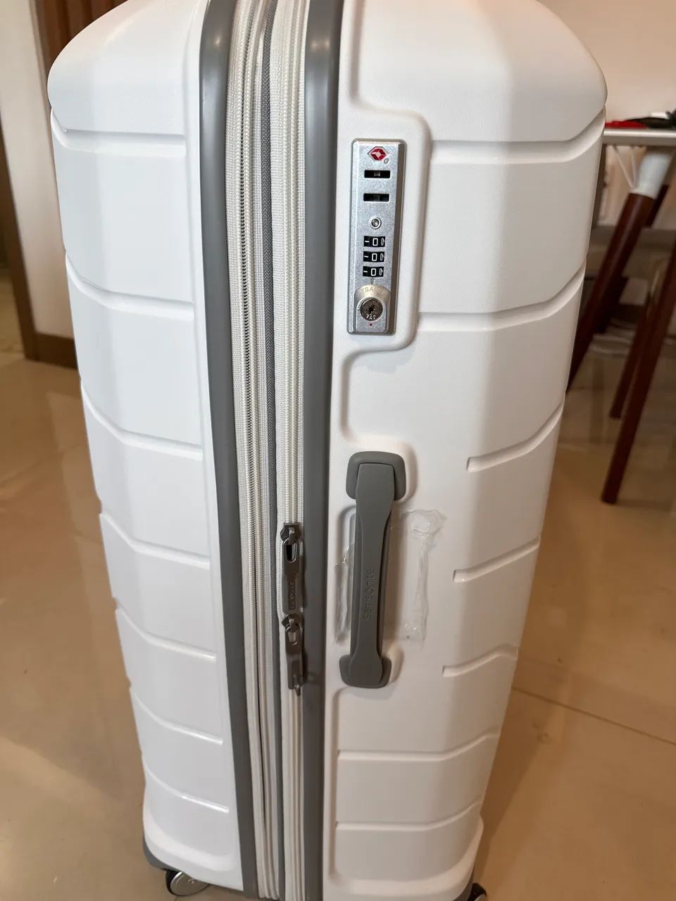 SAMAONITE Octatalite - Mala mais top da marca - maravilhosa e 10 anos de garantia.  - Foto 3