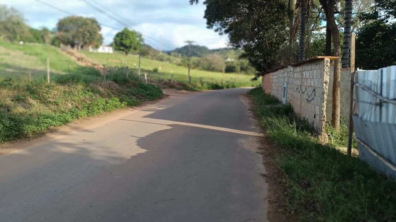 Terreno com casinha simples  - Foto 2